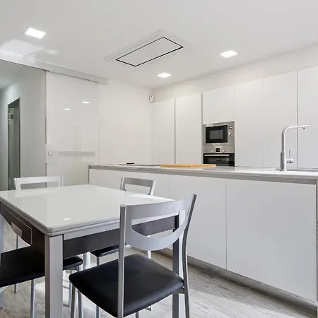 Hauzify I Vila Ducal Montblanc Buitenkant foto